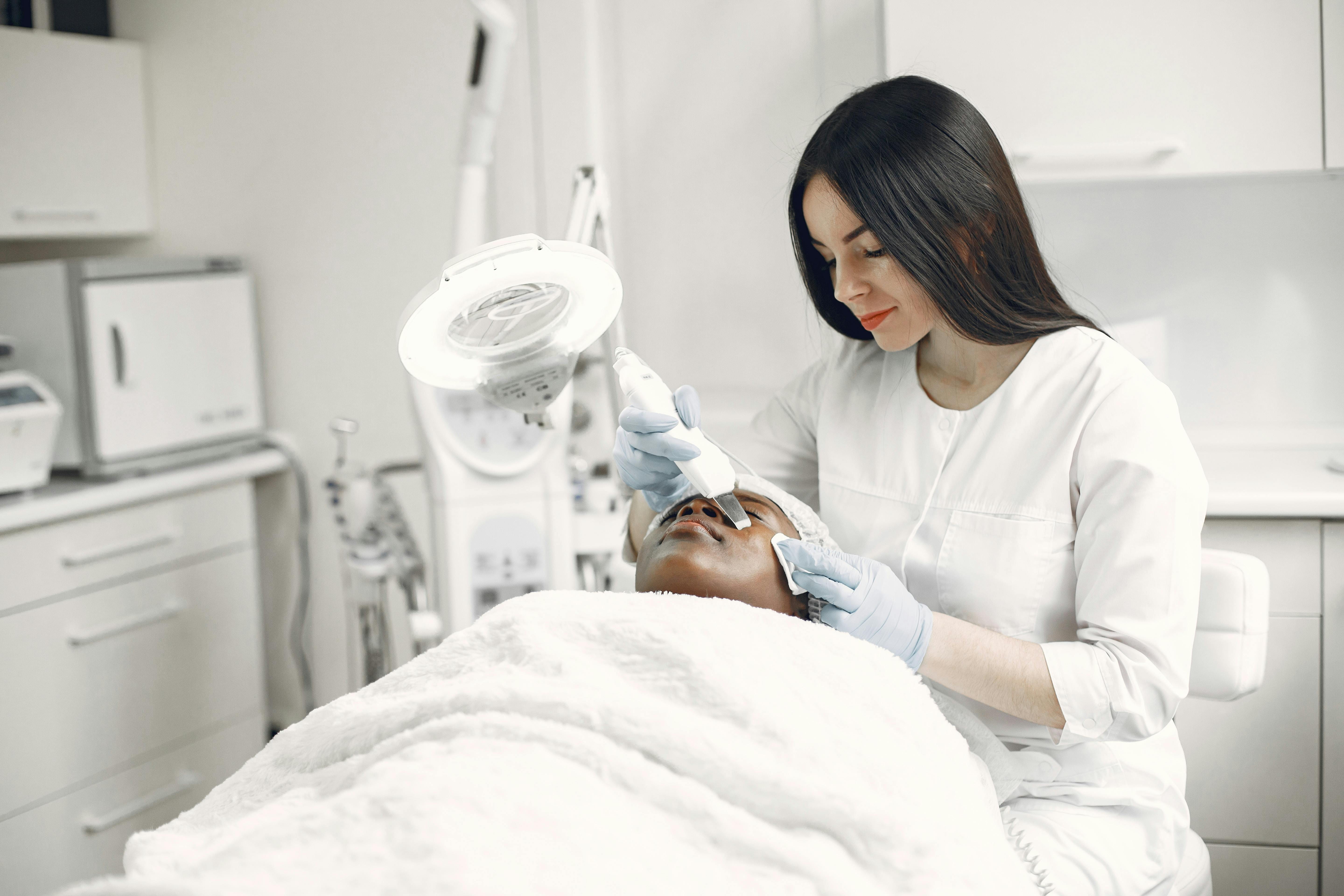 Pourquoi faire un soin Hydrafacial ?